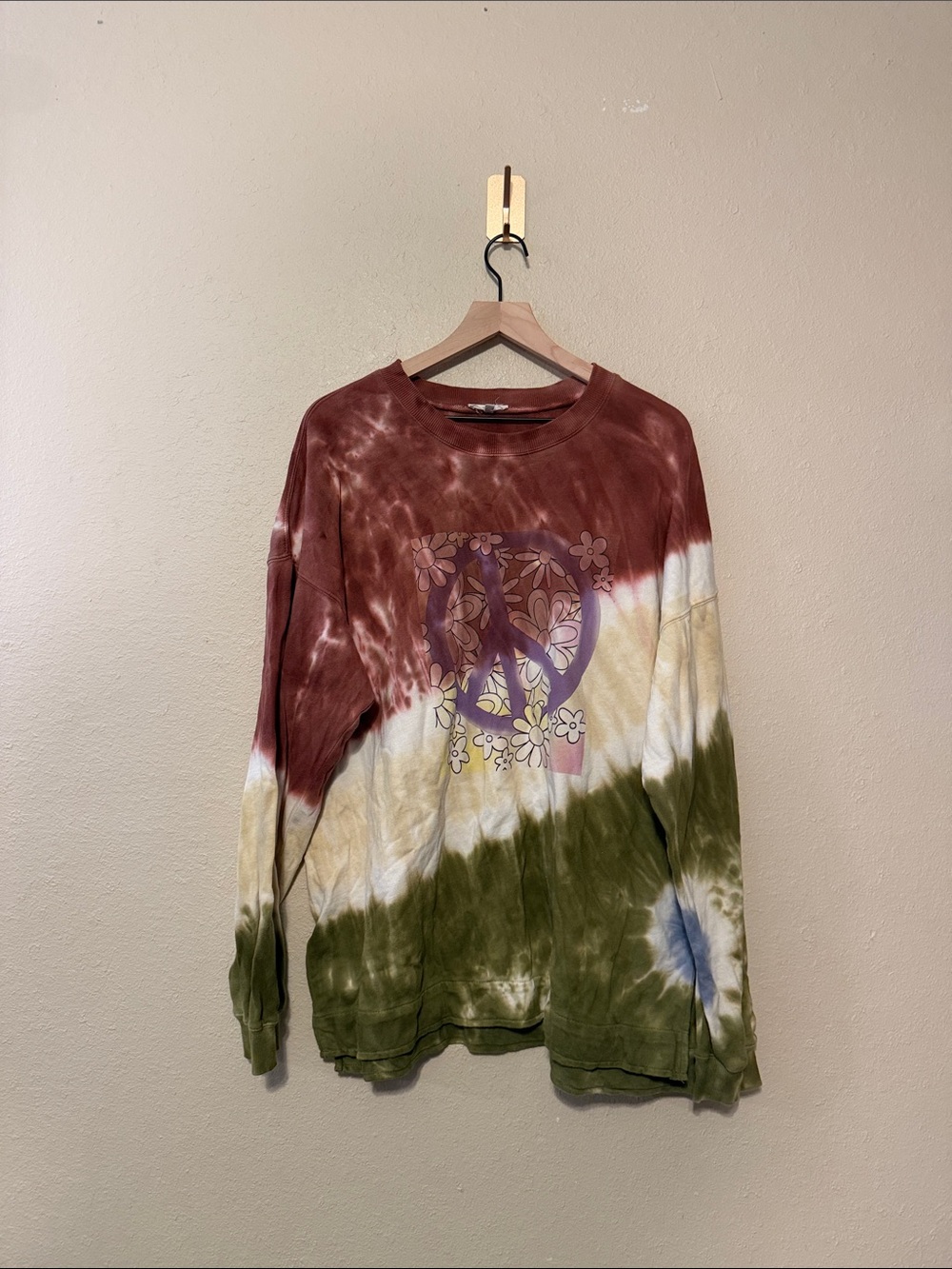 Easel Tie-Dye Floral Peace Sign Lightweight Sweatshirt in Brown, Olive & Cream